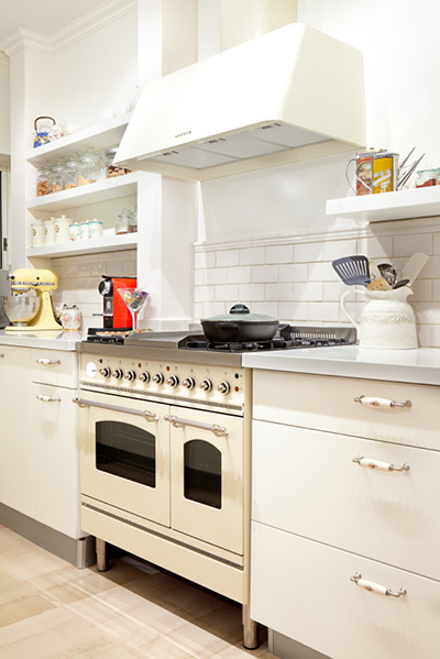 Specifie an alternate text for an image